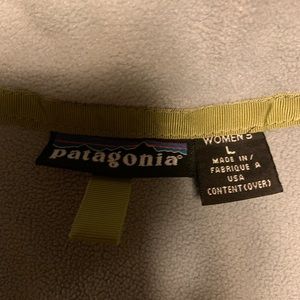 Black fleece Patagonia zip up